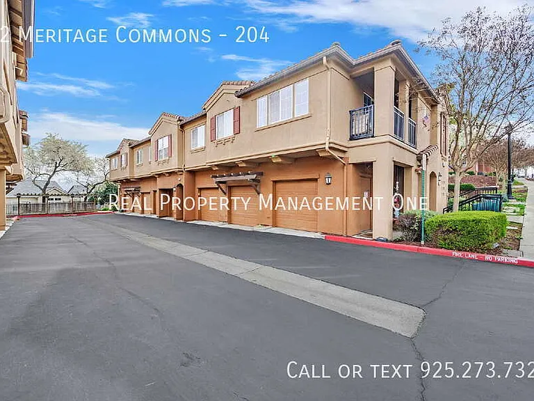 32 Meritage Cmn #204 — Photo 7