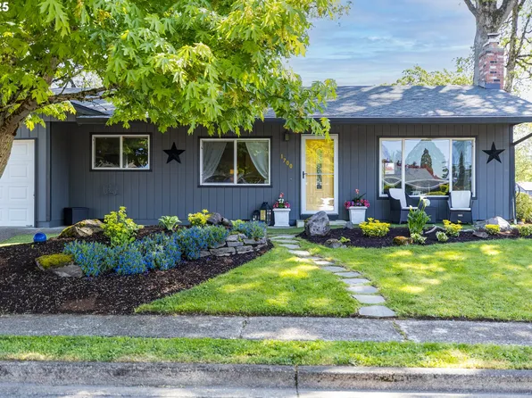 1700 N Gemini St, Newberg, OR 97132