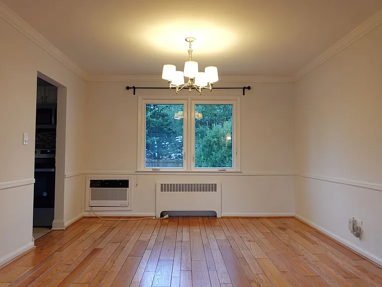 60 Waterbury Ln — Photo 6