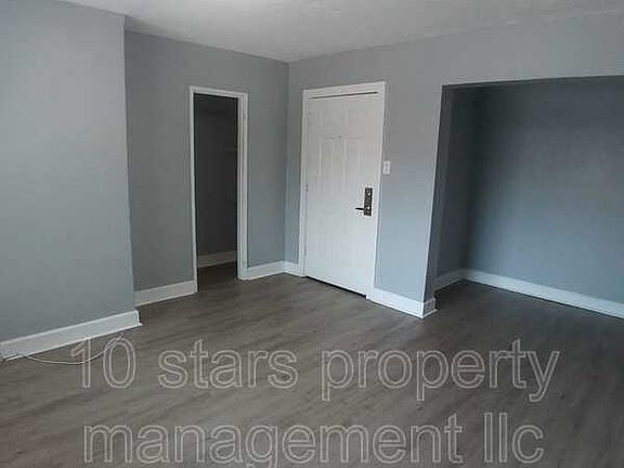 3rd image of 407 S Jupiter Ave #3