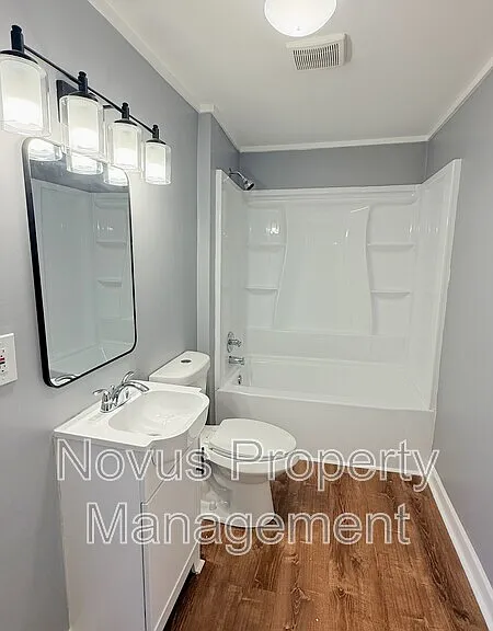 223 Waddell St — Photo 8
