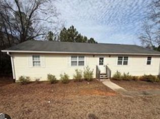 1900 Karen Cir #A, Milledgeville, GA 31061