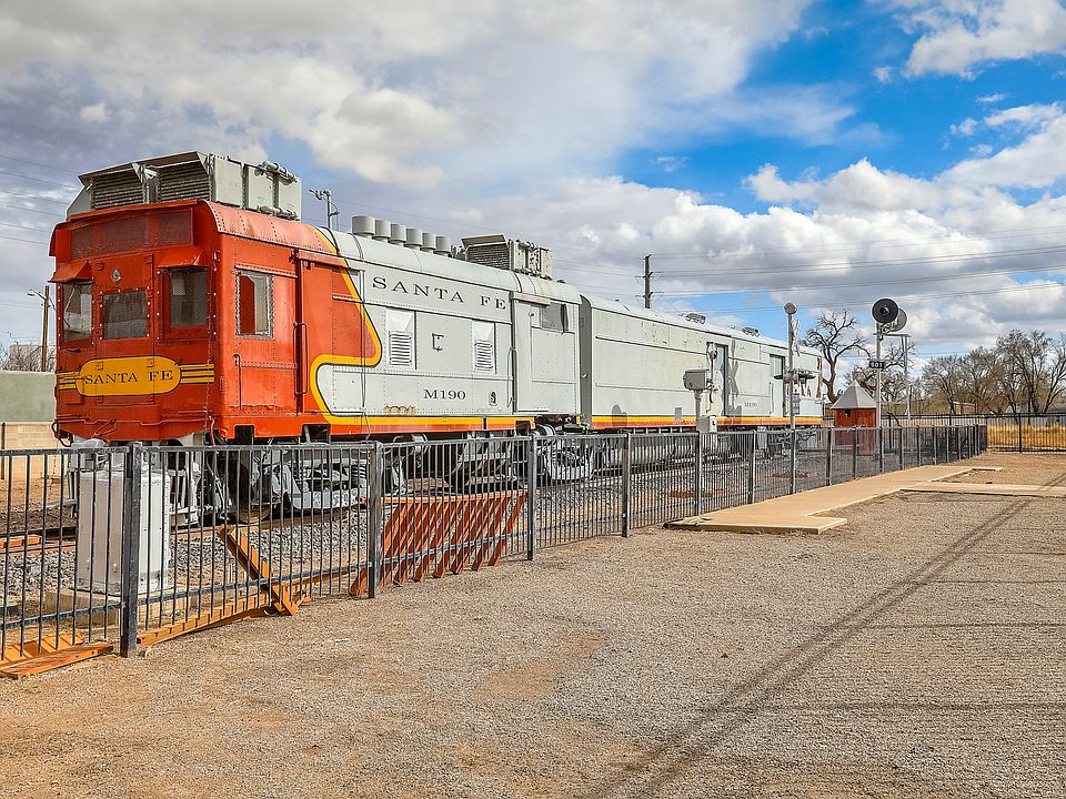 Nearby, the New Mexico Rail Runner Express offers you an alternative form of transportation.