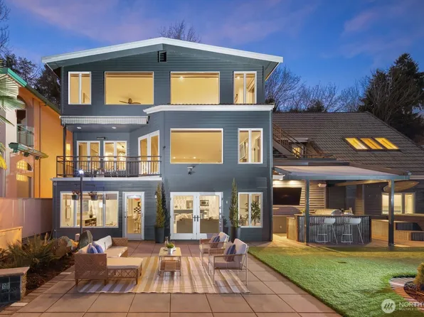 14014 Riviera Place NE, Seattle, WA 98125