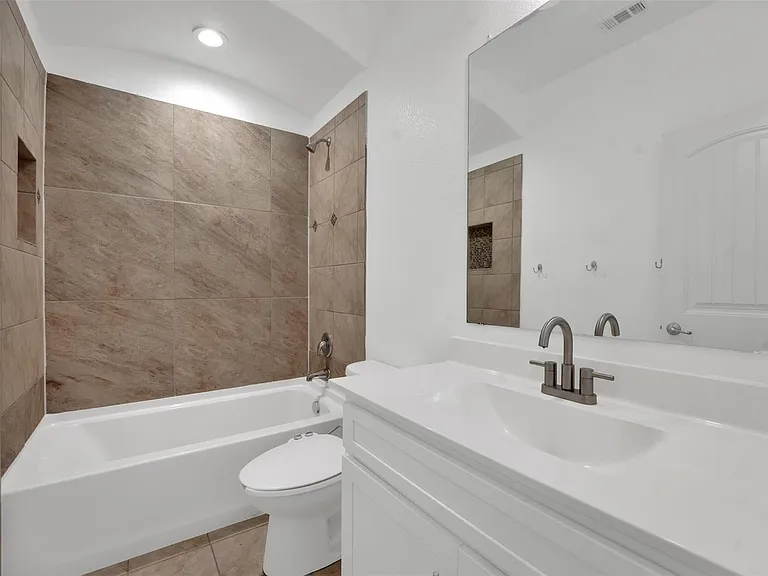 144 Creek Terrace Dr — Photo 9