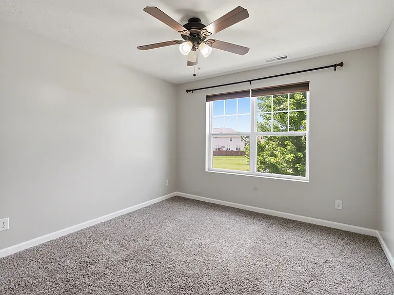 1319 Garden Terrace Ave — Photo 13