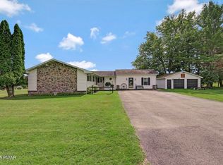 15 Butternut Flts, Beach Lake, PA 18405