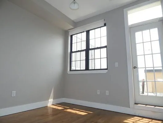 Rented by Rennit Inc. | media 21