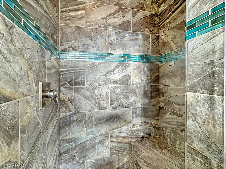 1352 Fox Acres Dr — Photo 21