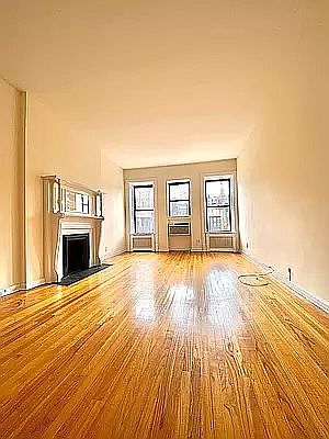 1st image of 43 W 75th St APT 4A