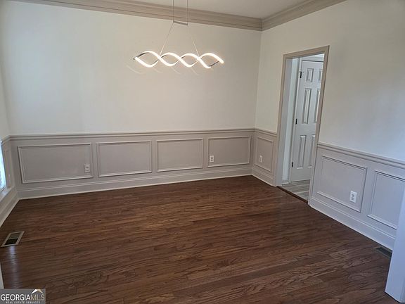 3rd image of 1708 Kings Cross Ct