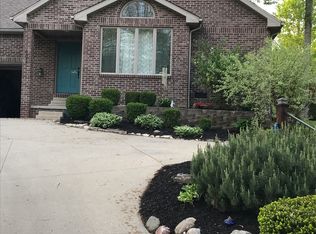 602 Black Rd, New Castle, IN 47362