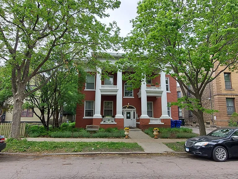 309 Dayton — Photo 6