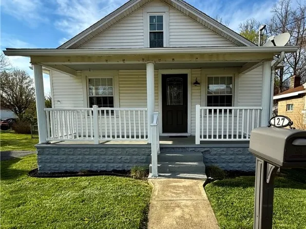 127 Hopwood Coolspring Rd N, Hopwood, PA 15445