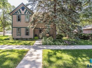 701 Dakota Ave, Hurley, SD 57036