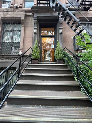 Rented by Oxford Property Group | media 38