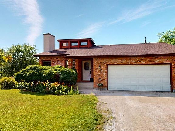 4th image of 10 Neltner Dr