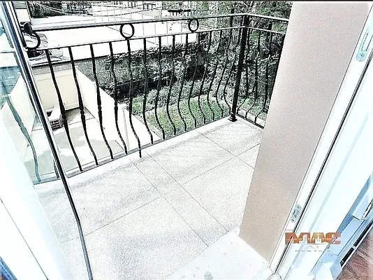 Rented by MAC Realty NY | media 11