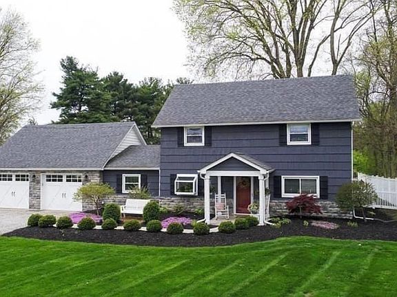 2nd image of 2280 Braumiller Rd