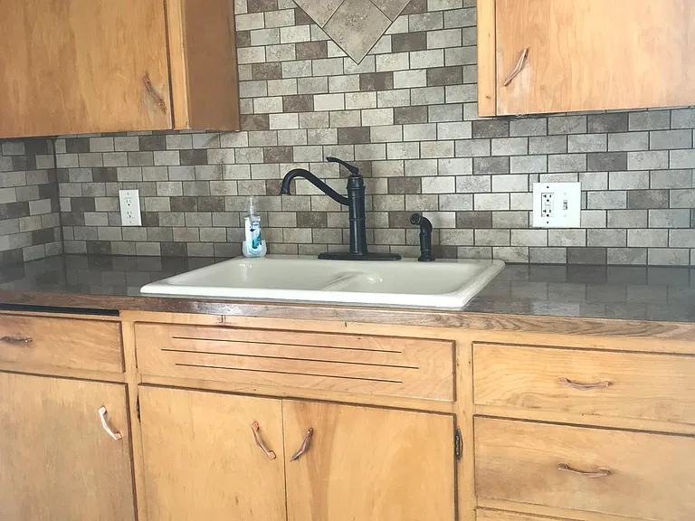 3427 E Euclid Ave — Photo 7
