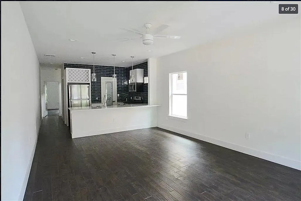 8 bed, 5400 sqft, $13,995 — Photo 4