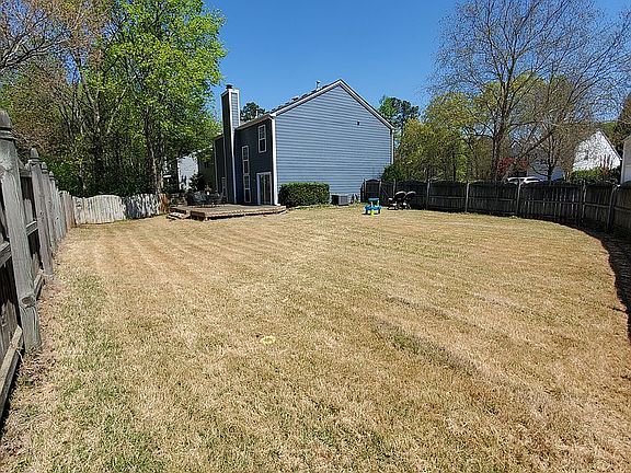 3rd image of 2939 Cottesford Way SE
