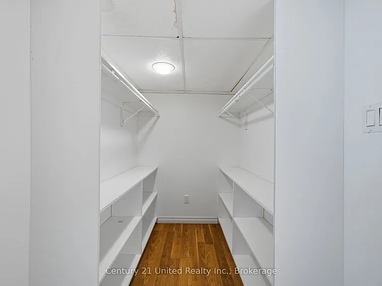 559 Hamilton St — Photo 37