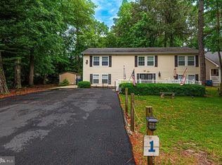 1 Quarter Staff Pl, Ocean Pines, MD 21811