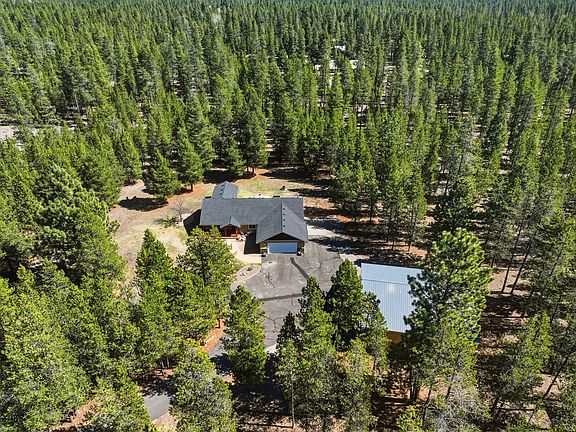 3rd image of 52220 Dorrance Meadow Rd
