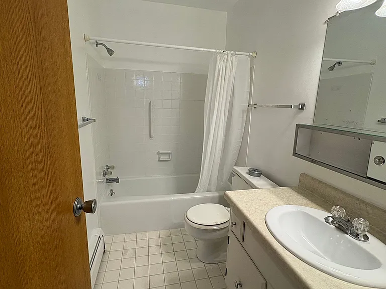 695 Capital Ave NE #16 — Photo 12