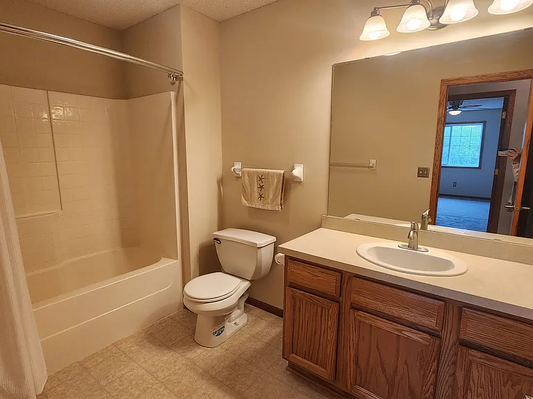 1537 Serenity Ln — Photo 12