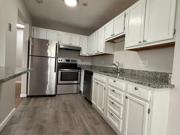 400-905 New River Rd, Manville, RI 02838