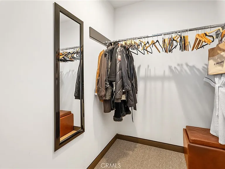 2378 Crestview Dr — Photo 13