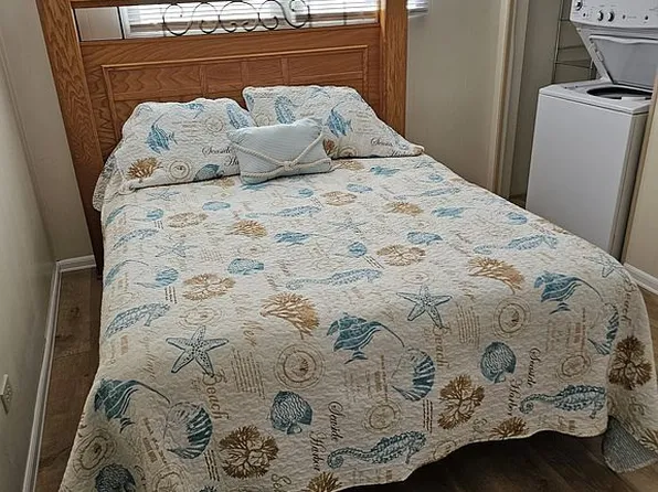 12651 Seminole Blvd #19E, Largo, FL 33778