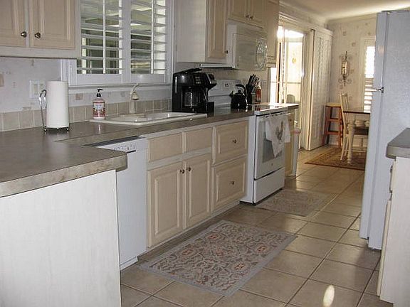 3rd image of 2115 Atoka Dr #191