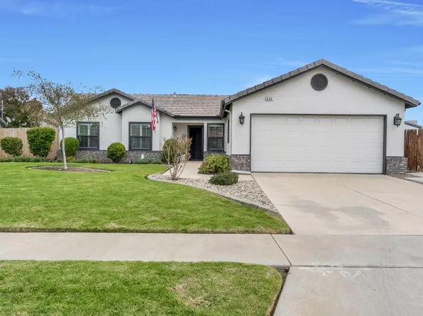 694 Marin Dr, Lemoore, CA 93245
