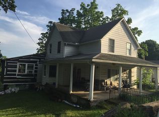 77 Woodlawn Ave, Mountain Top, PA 18707