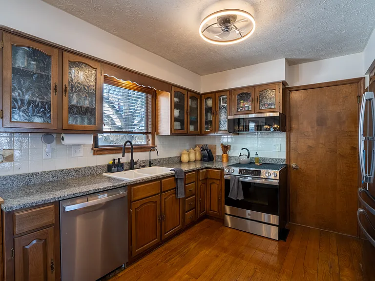 6361 Middleshire St #2 — Photo 6