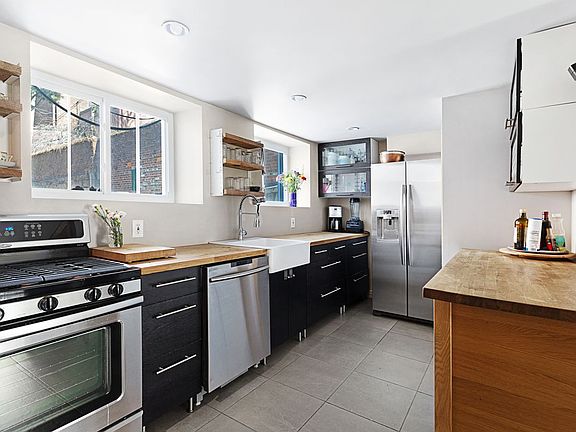 3rd image of 241 22nd St #1