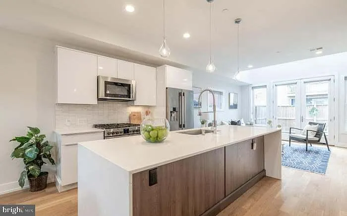 628 I St NE #3 — Photo 6