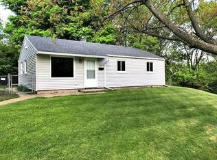 3622 Woldhaven Dr, South Bend, IN 46614