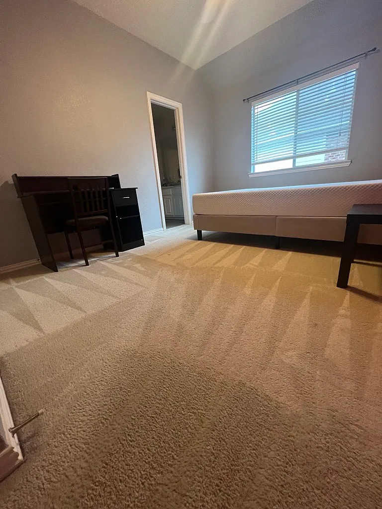 McKinney One Clean and Large Private Bedroom with Shared Bathroom — Photo 3