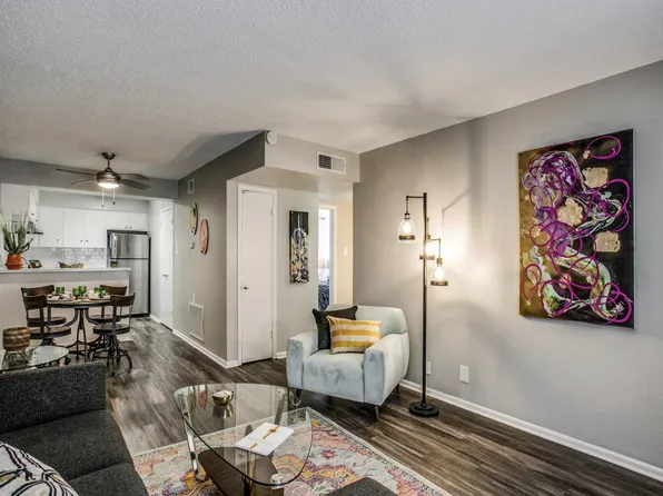 Village Oaks Apartments