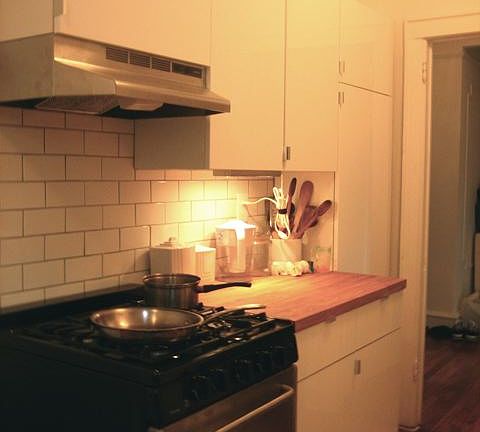4th image of 41-42 42nd St APT 2D
