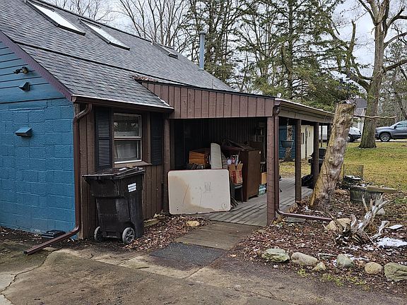 2nd image of 14044 Ridgemont St