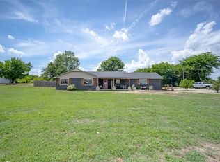 917 N Country Club Rd, Newcastle, OK 73065