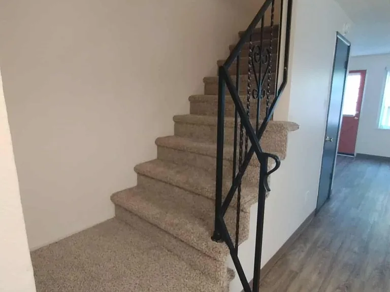 Country Pines Townhomes — Photo 7