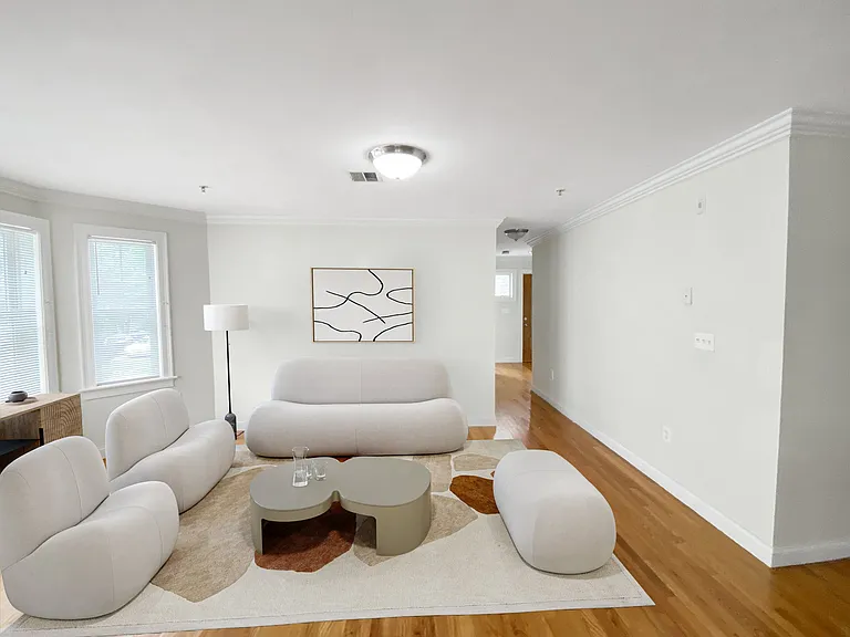 14 Notre Dame St #2 — Photo 2