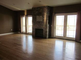 280 E Lakeview Dr, La Farge, WI 54639