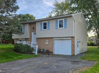 2322 Hershey Ave, East Petersburg, PA 17520